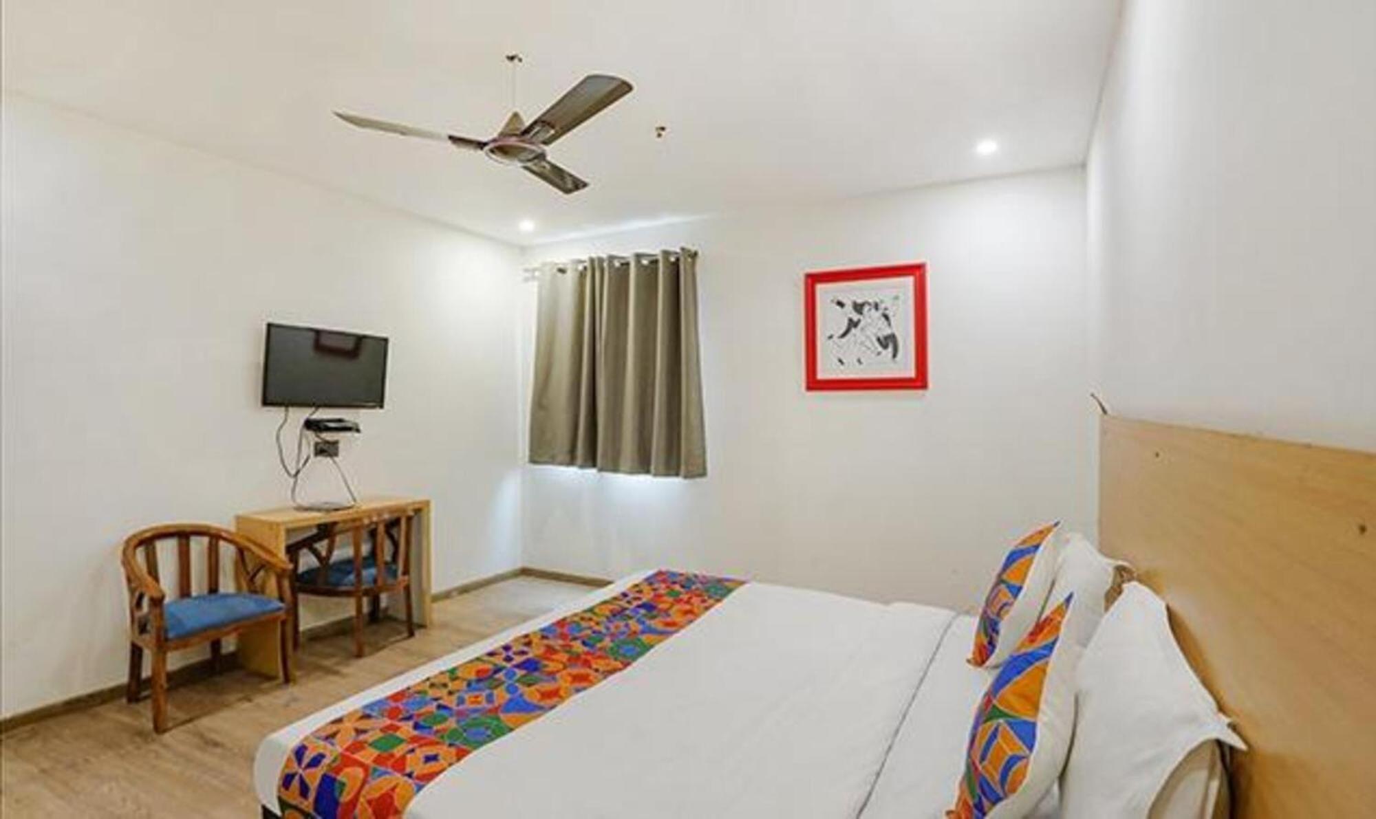 Fabhotel F9 Sector 58 Noida Luaran gambar