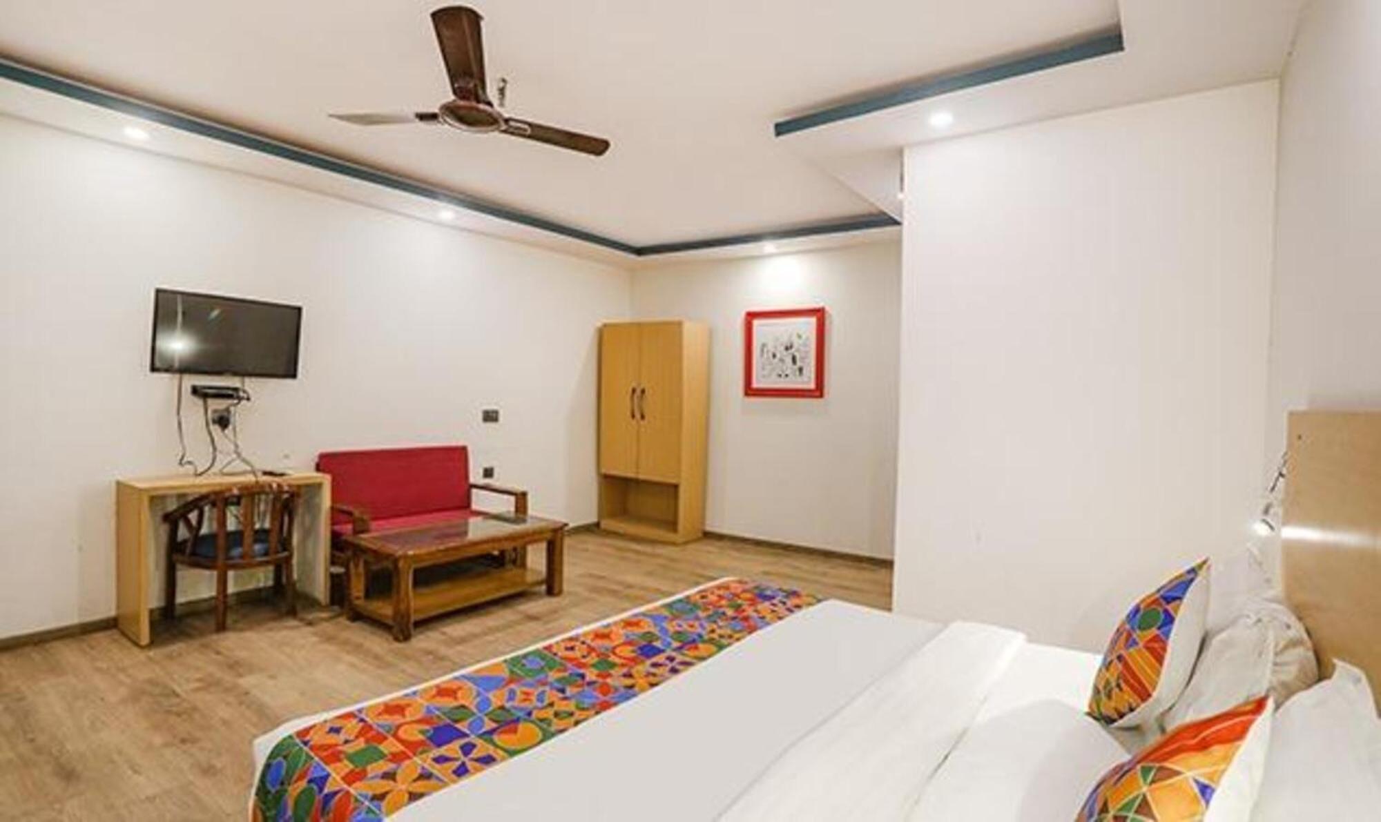 Fabhotel F9 Sector 58 Noida Luaran gambar